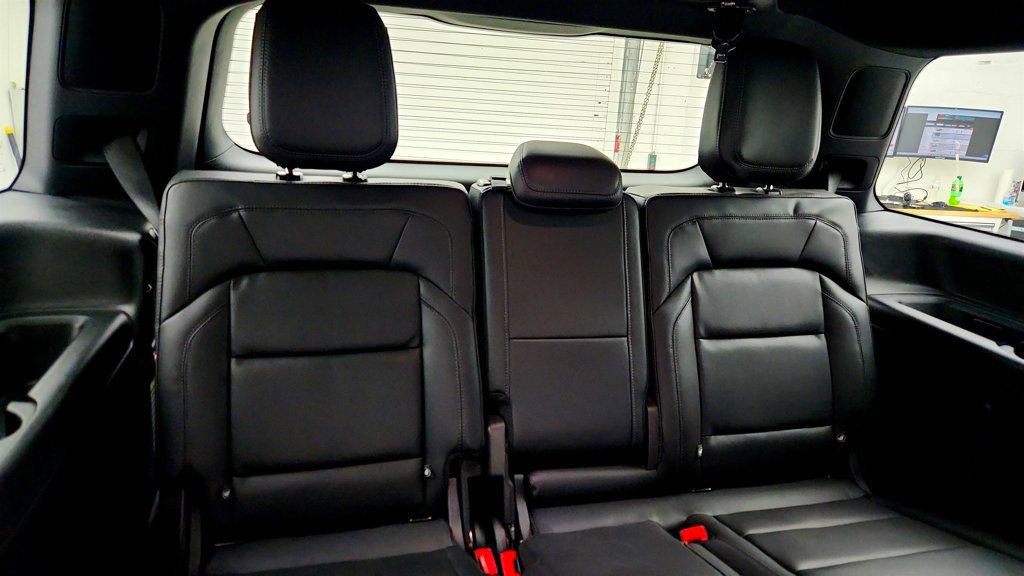 Used 2025 Lincoln Navigator Reserve w/ Jet Appearance Package image 25