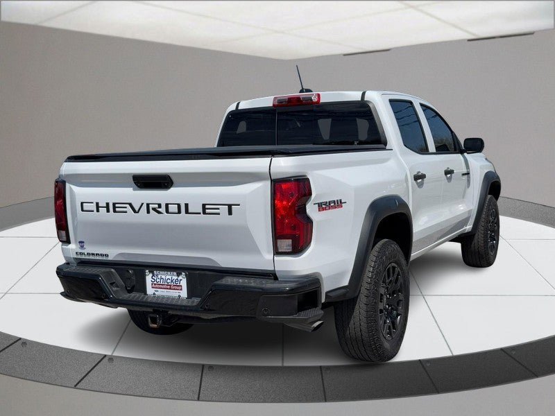 Used 2023 Chevrolet Colorado Trail Boss w/ Technology Package AWD/4WD image 3