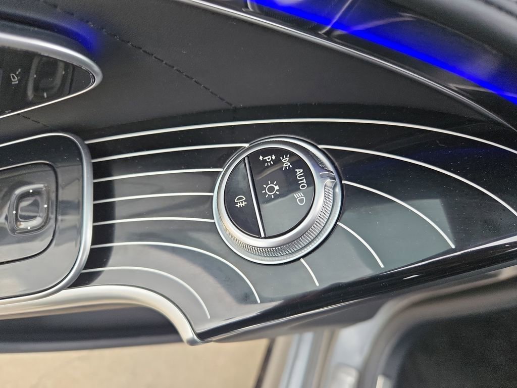 Used 2023 Mercedes-Benz S 500 4MATIC w/ AMG Line image 33