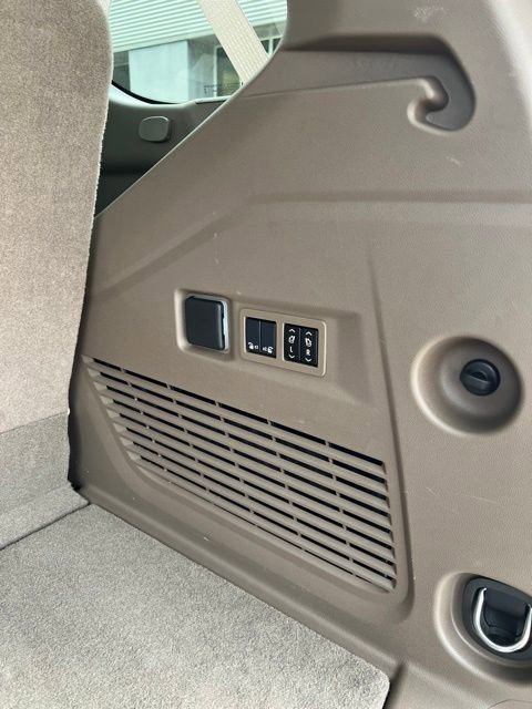 Used 2026 GMC Yukon Denali w/ Denali Reserve Package RWD image 19