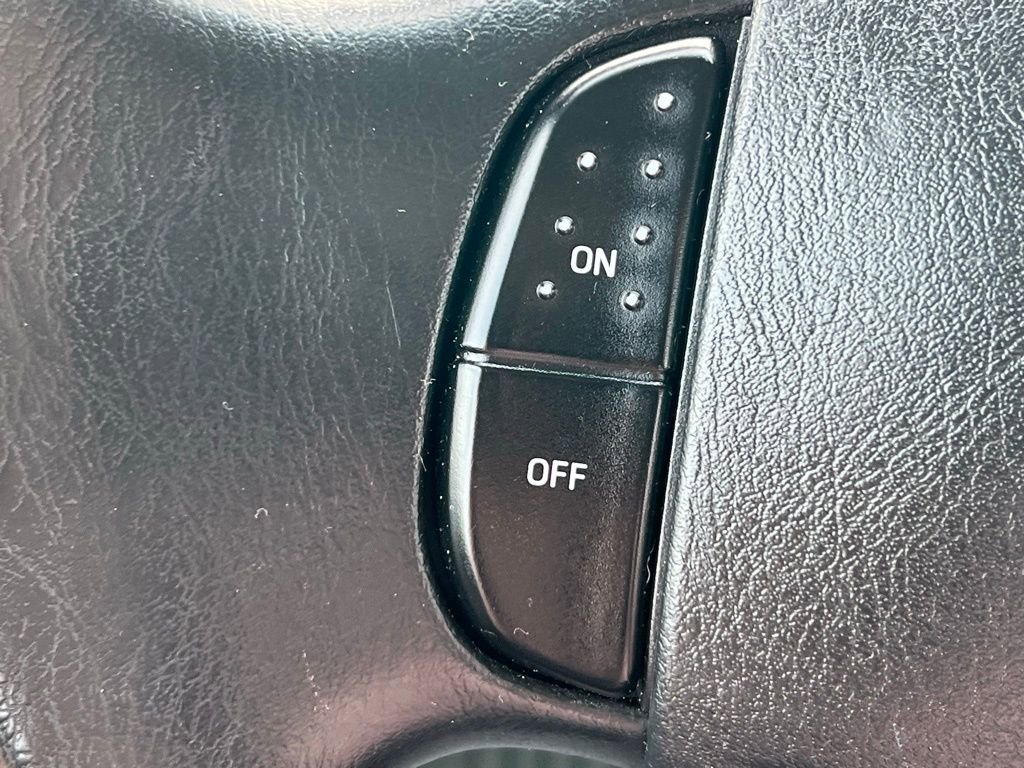 Used 2004 Ford F350 XLT image 27