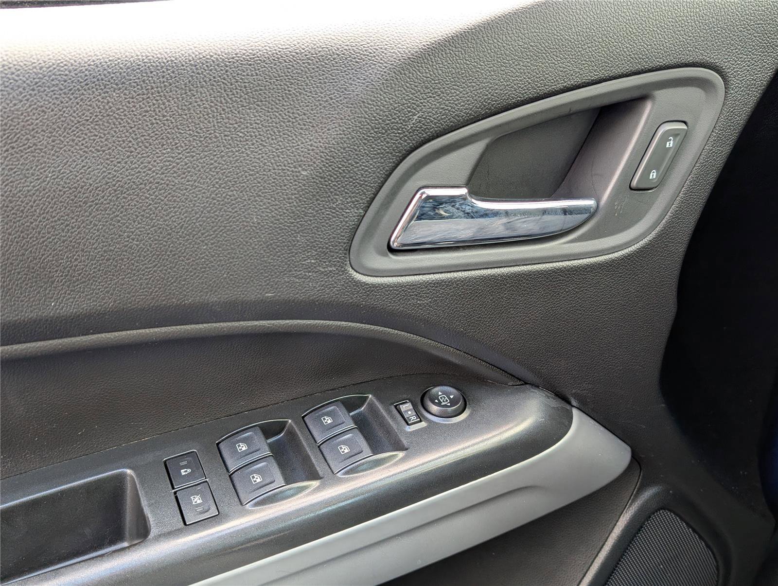 Used 2018 Chevrolet Colorado LT image 15