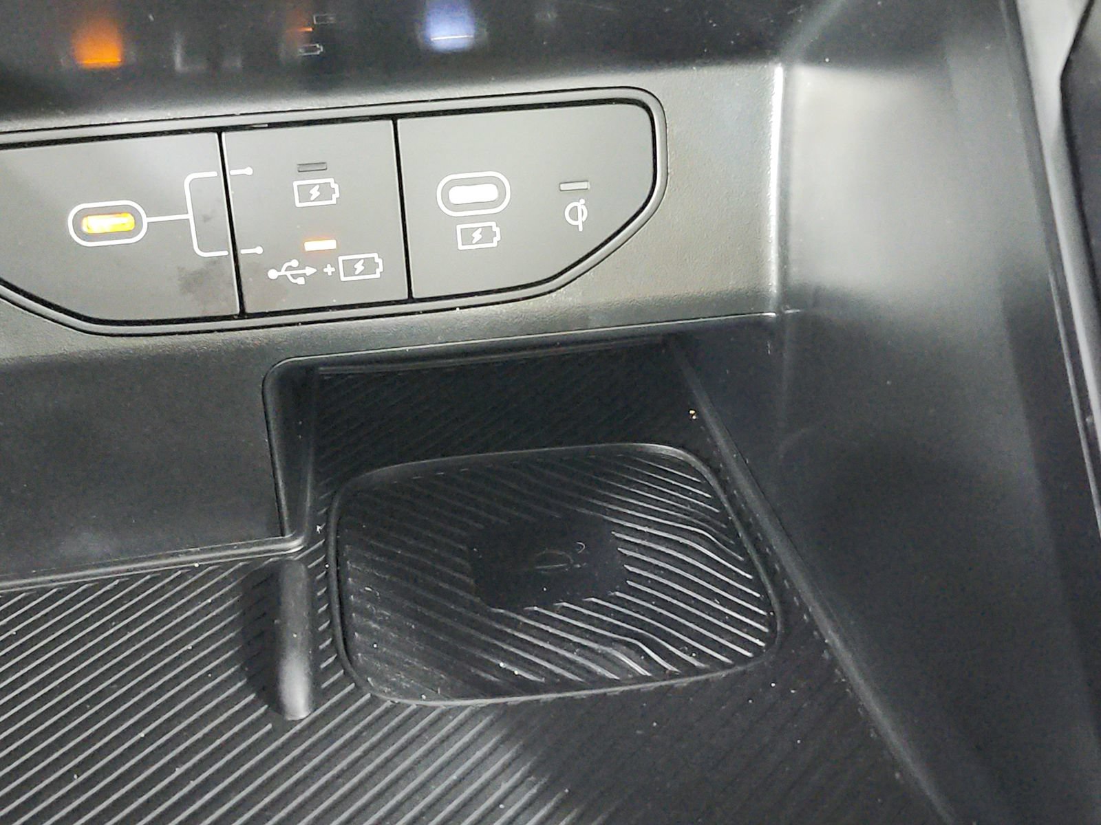Used 2025 Kia Sorento S w/ Panoramic Sunroof Package FWD image 35
