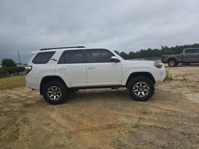 Used 2019 Toyota 4Runner TRD Off-Road AWD/4WD image 11