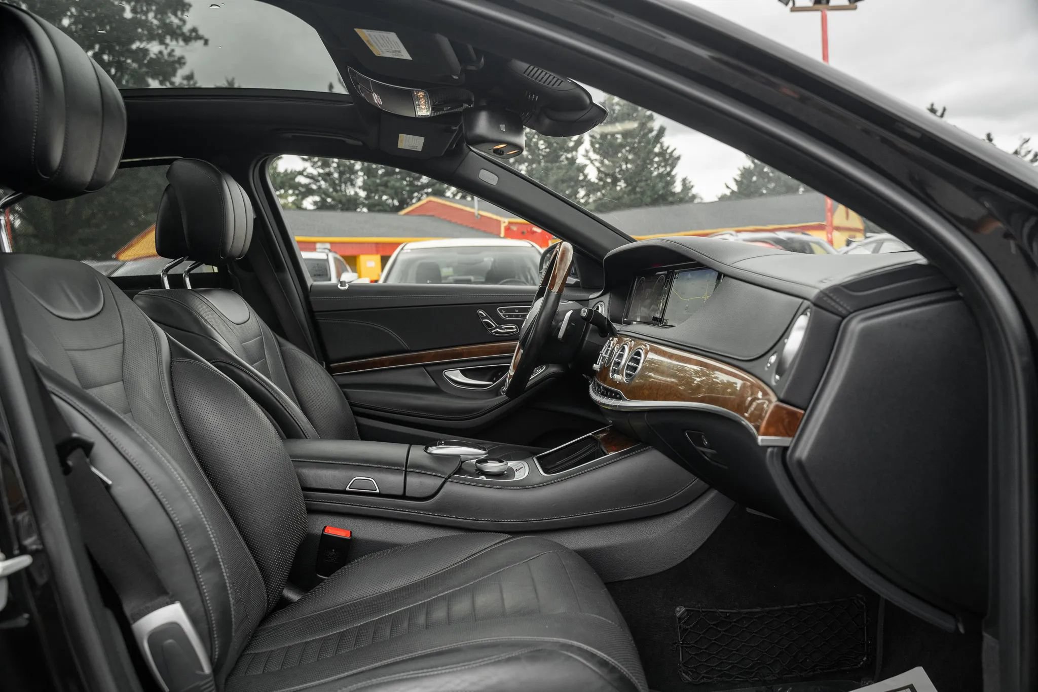 Used 2016 Mercedes-Benz S 550 4MATIC Sedan image 16