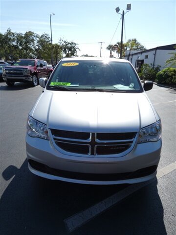 Used 2011 Dodge Grand Caravan Mainstreet w/ PWR Convenience Group FWD image 5