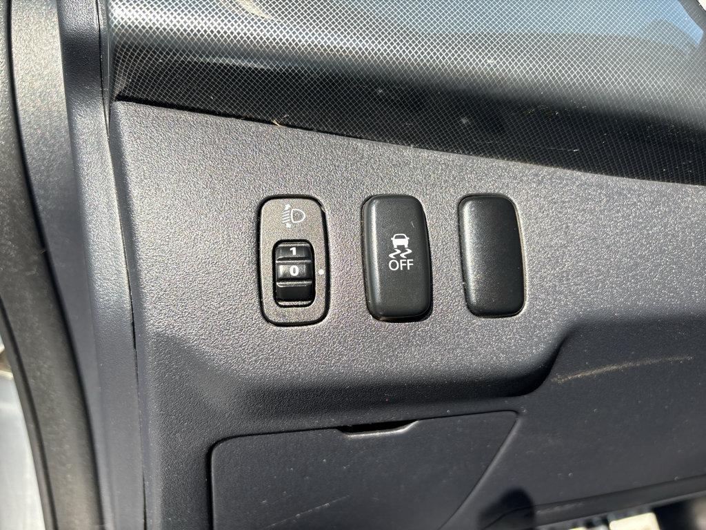 Used 2011 Mitsubishi Lancer Evolution GSR AWD/4WD image 13