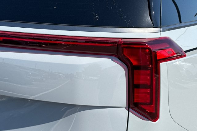 New 2027 Kia Carnival EX w/ Dark Edition Package FWD image 35