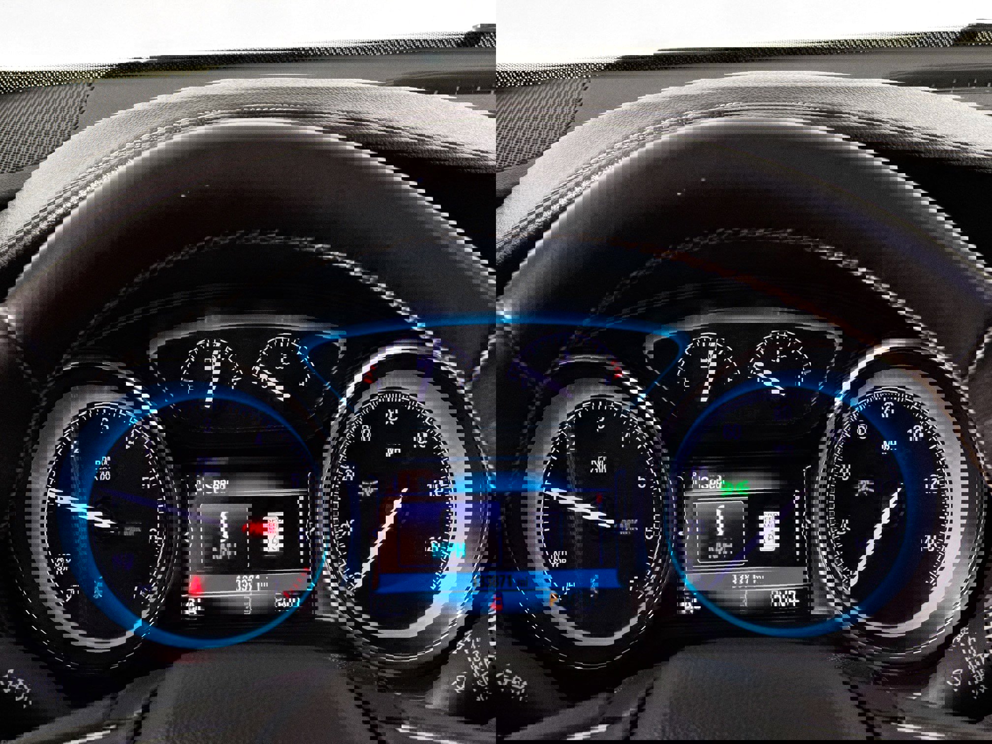 Used 2017 Buick Envision Essence image 45