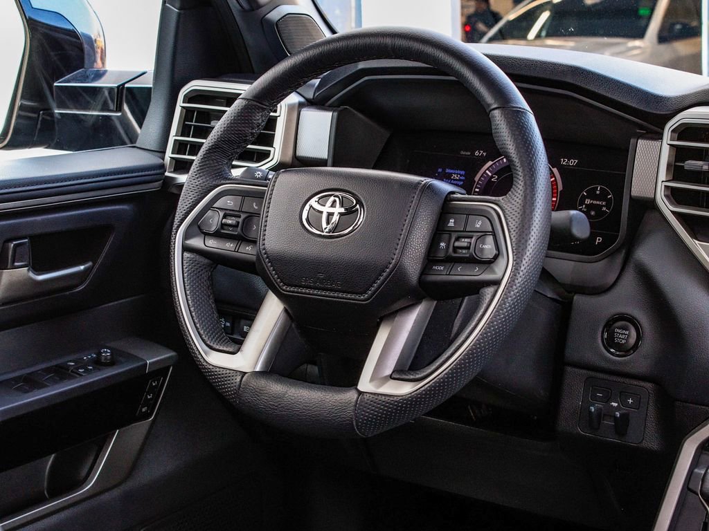 Used 2025 Toyota Tundra Limited AWD/4WD image 23