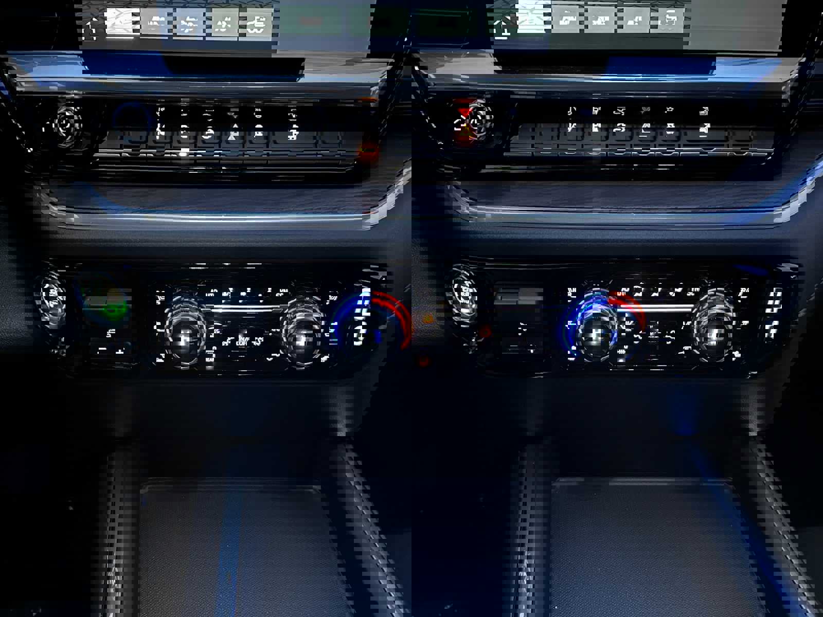 New 2026 GMC Sierra 2500 SLT w/ SLT Convenience Package image 27