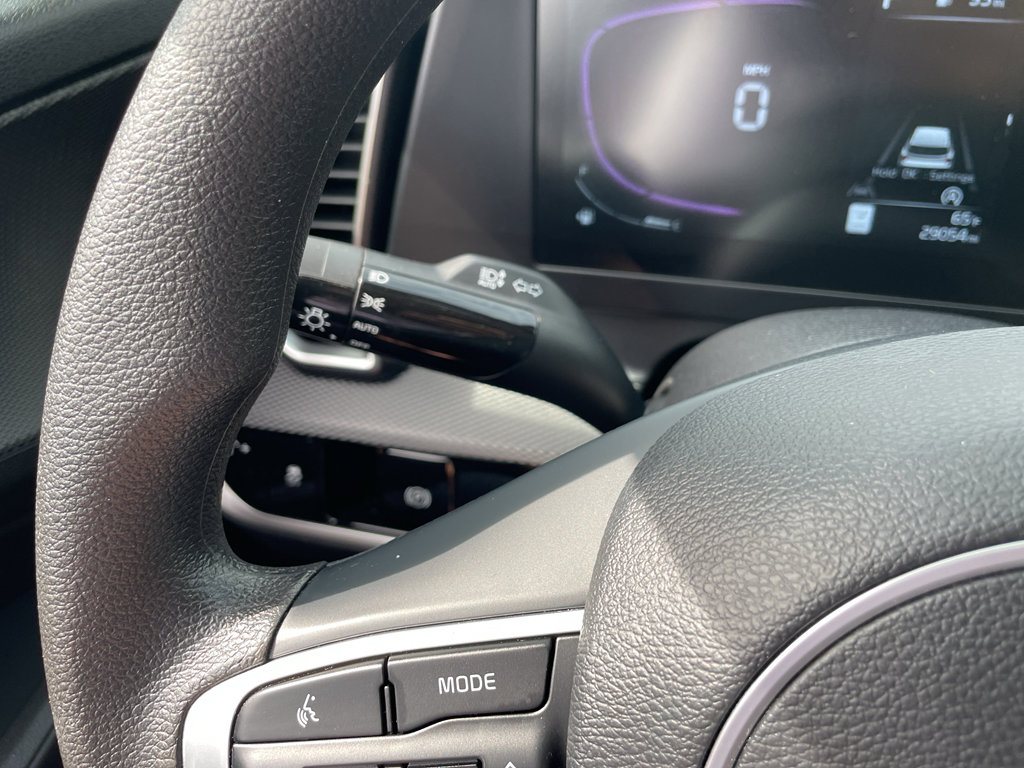 Used 2025 Kia Sportage LX image 21