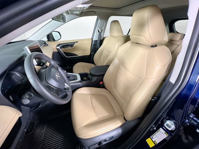 Used 2025 Toyota RAV4 XLE Premium w/ Weather Package AWD/4WD image 23