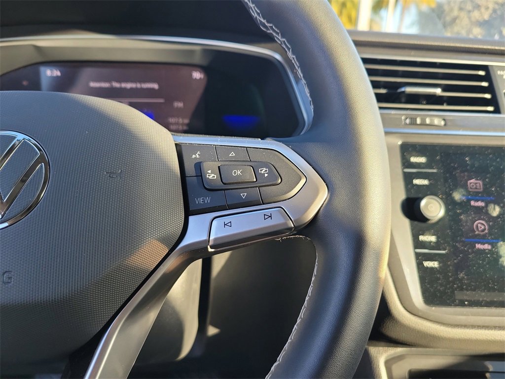 Used 2022 Volkswagen Tiguan SE image 20