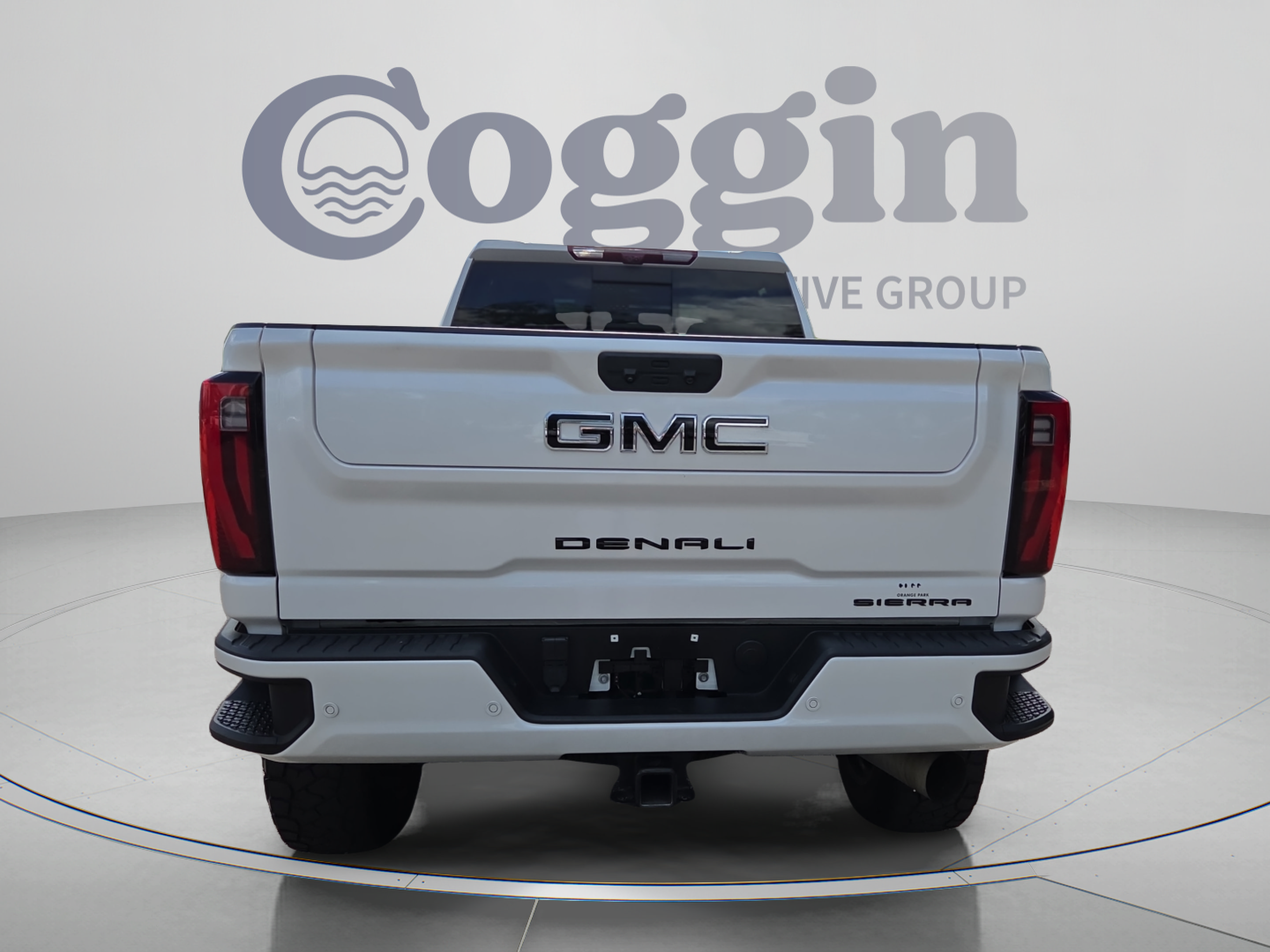 Used 2024 GMC Sierra 2500 Denali w/ Denali Reserve Package AWD/4WD image 4