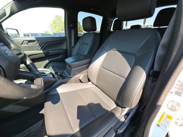 Used 2023 Chevrolet Colorado Trail Boss w/ Advanced Trailering Package AWD/4WD image 6