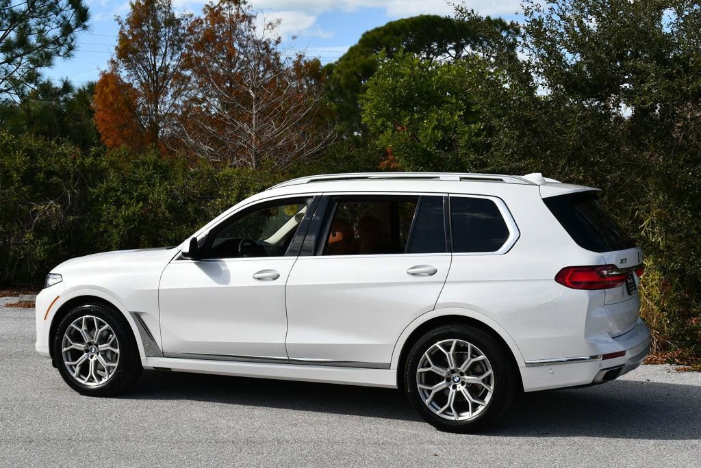 Used 2021 BMW X7 xDrive40i w/ Premium Package 2 image 4