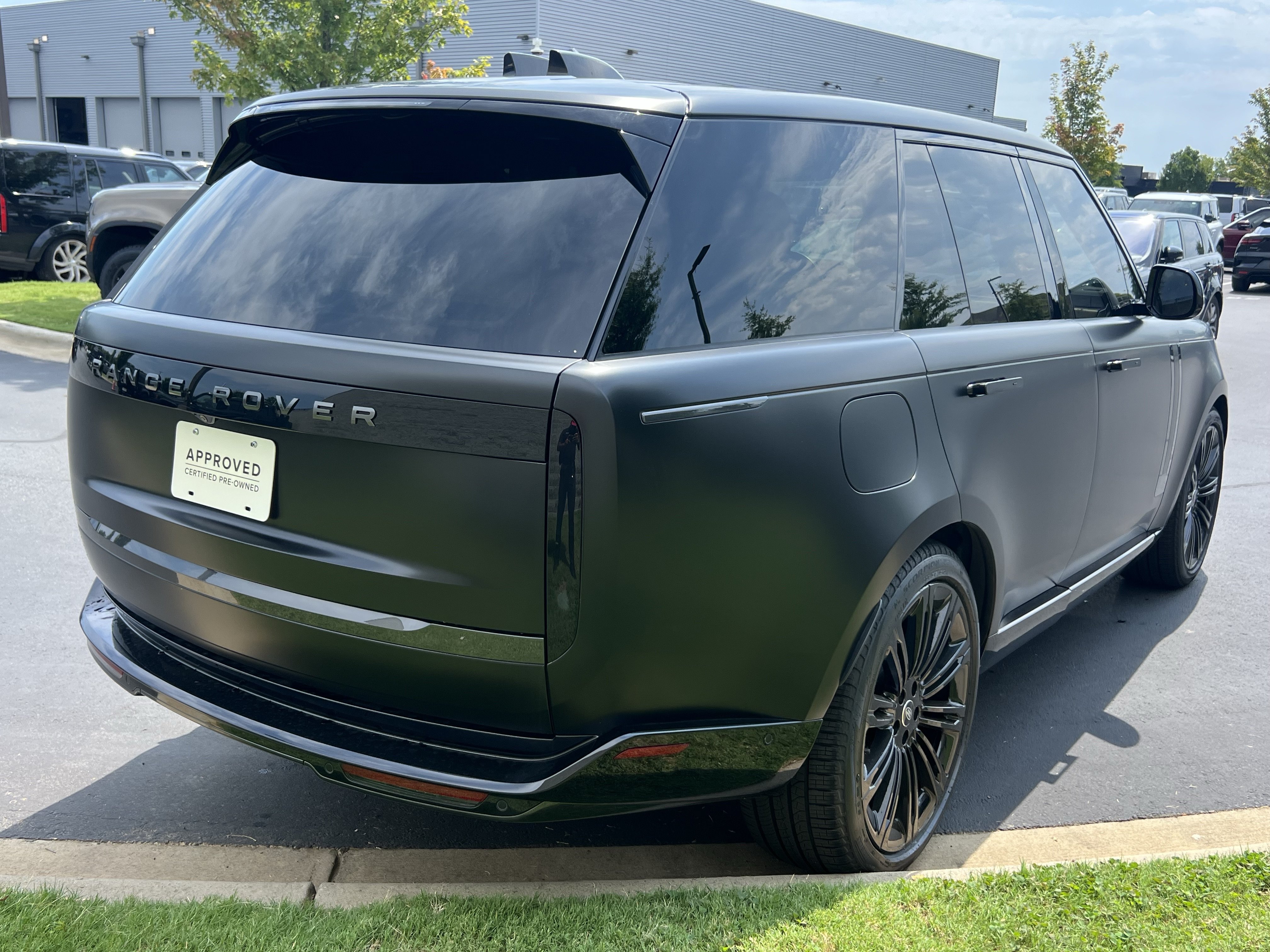Certified 2024 Land Rover Range Rover SE AWD/4WD image 7