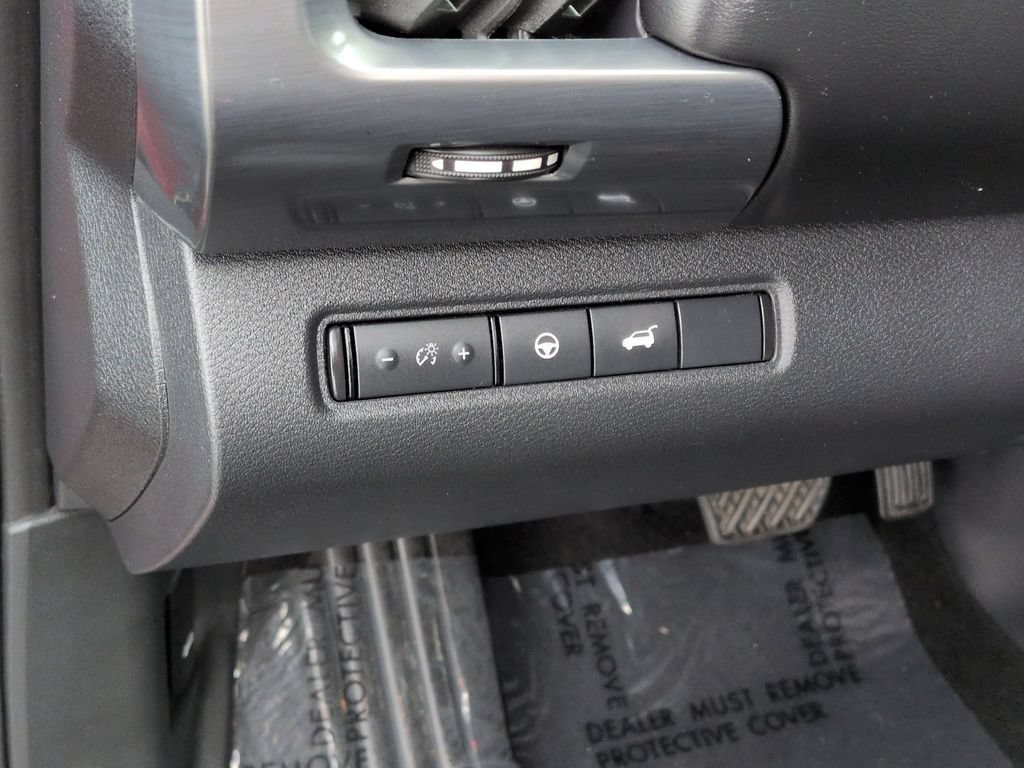 Used 2023 Nissan Pathfinder SL FWD image 31
