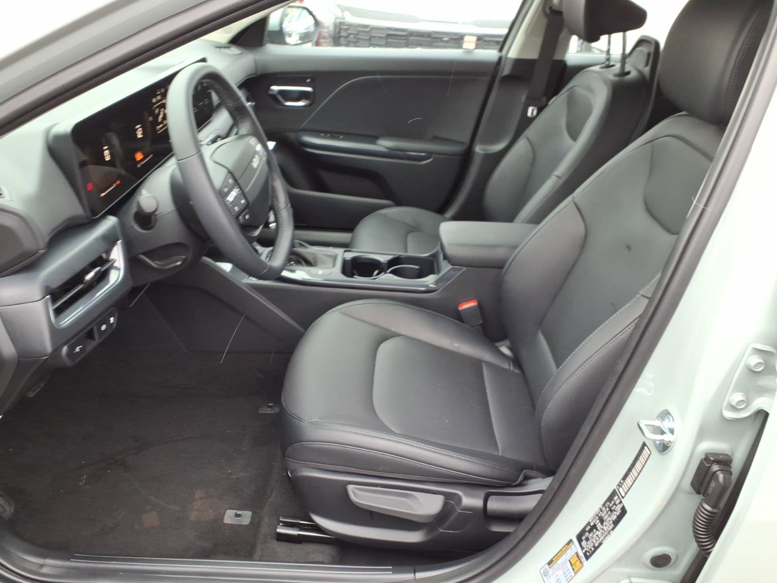 New 2026 Kia K4 EX image 4