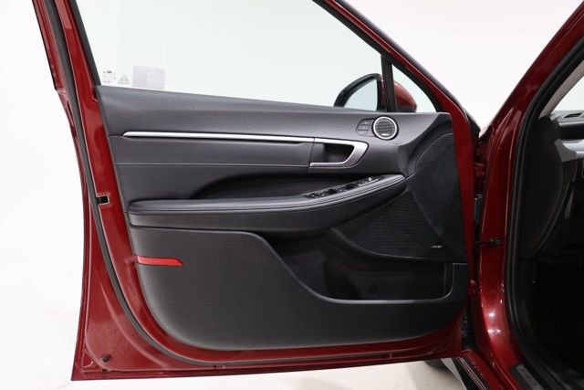 Certified 2025 Hyundai Sonata Limited image 17