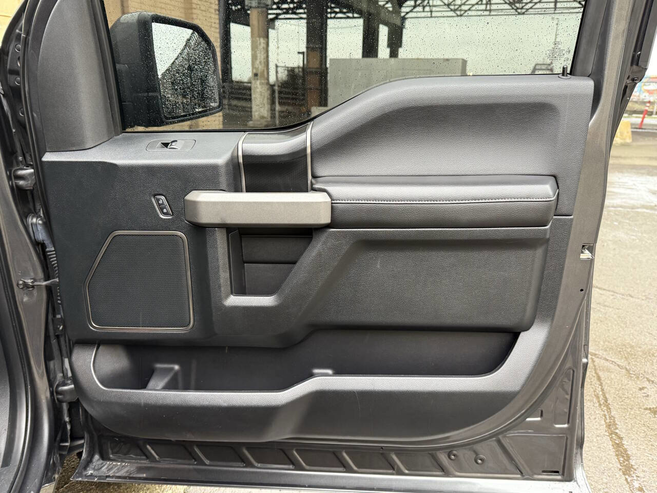 Used 2017 Ford F150 Raptor w/ Equipment Group 802A Luxury image 92