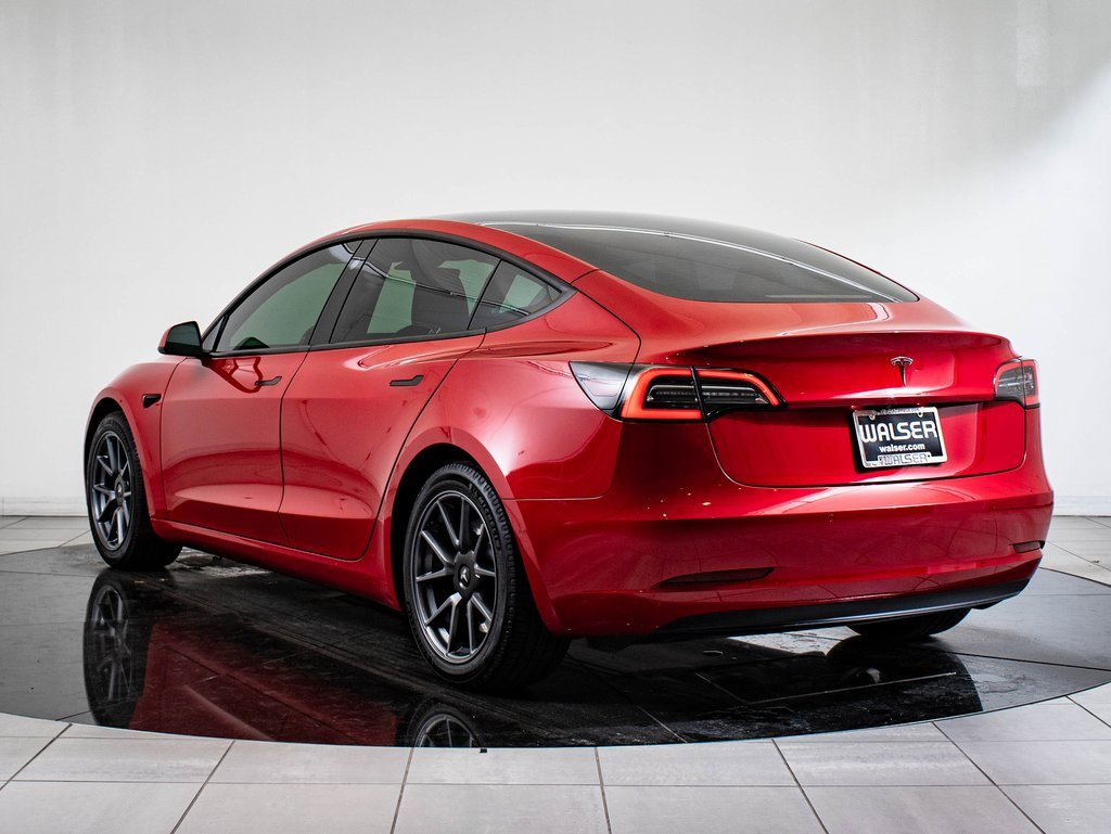 Used 2021 Tesla Model 3 Standard Range Plus image 11