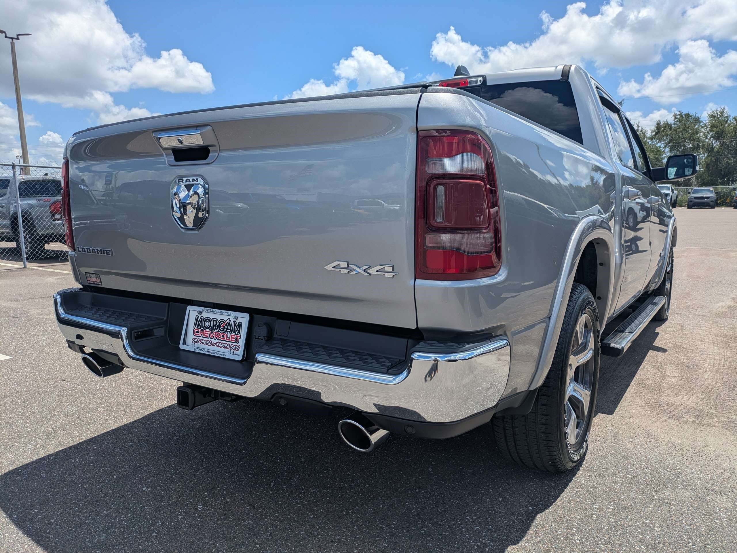 Used 2022 RAM 1500 Laramie AWD/4WD image 3