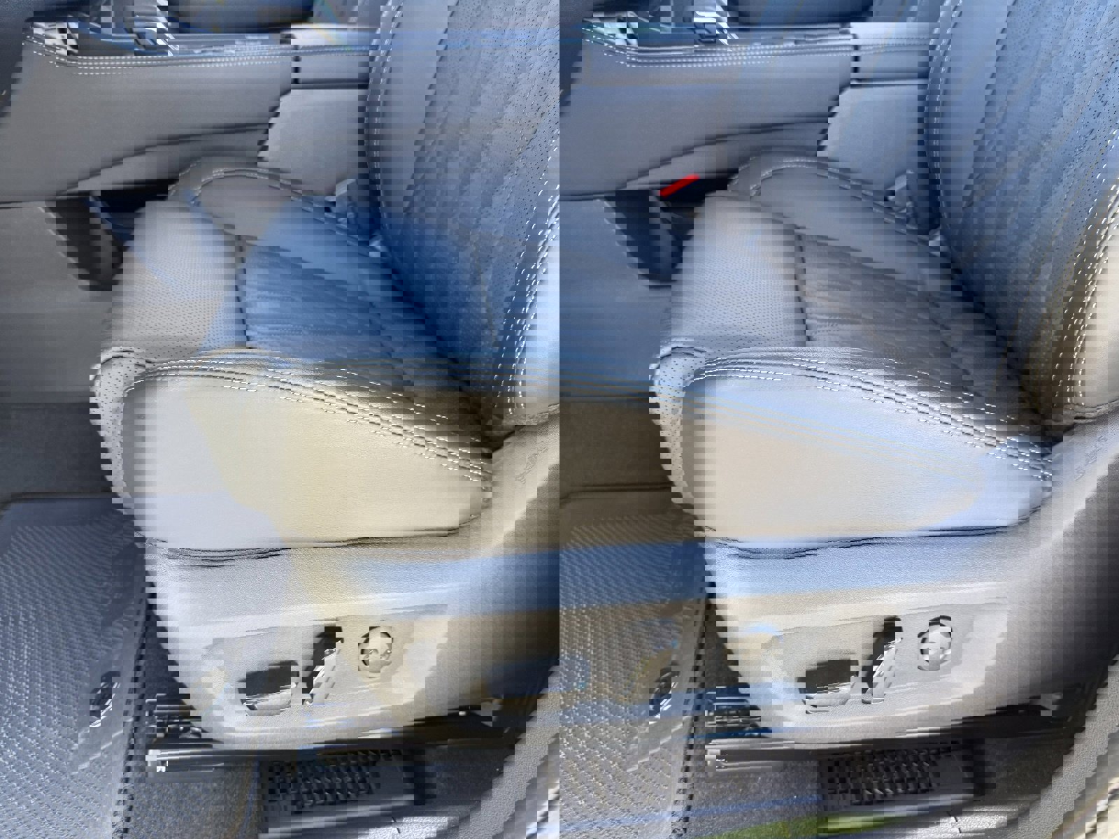 New 2026 Nissan Rogue Platinum image 22