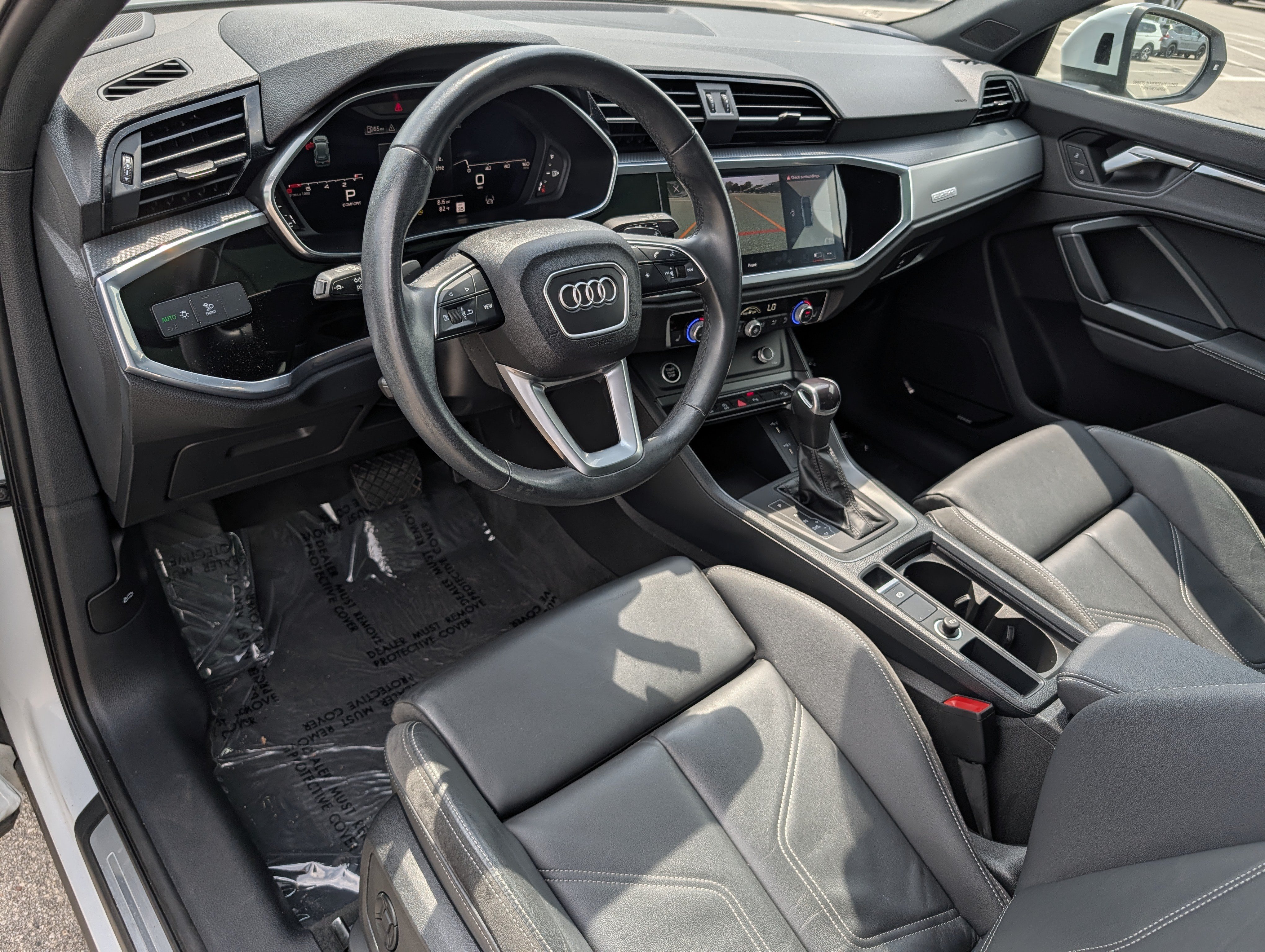 Certified 2022 Audi Q3 2.0T Premium Plus w/ Premium Plus Package AWD/4WD image 18