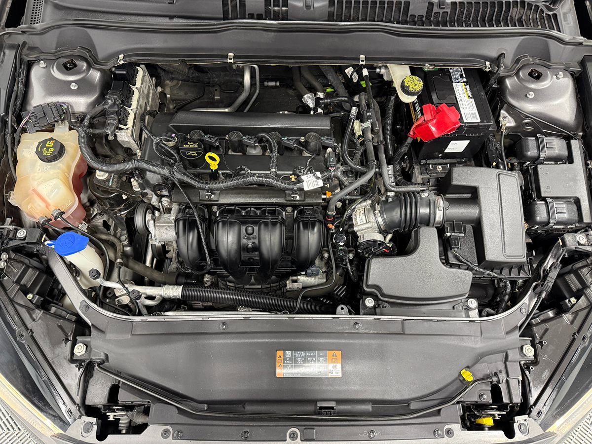 Used 2014 Ford Fusion SE FWD image 23