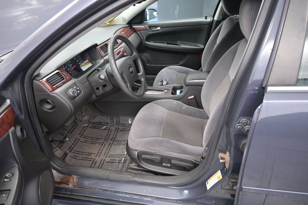 Used 2009 Chevrolet Impala LS FWD image 23