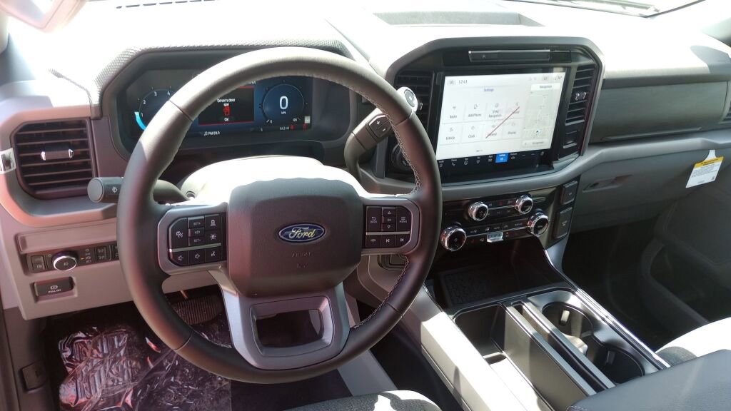 New 2025 Ford F150 XLT w/ Equipment Group 302A MID image 8