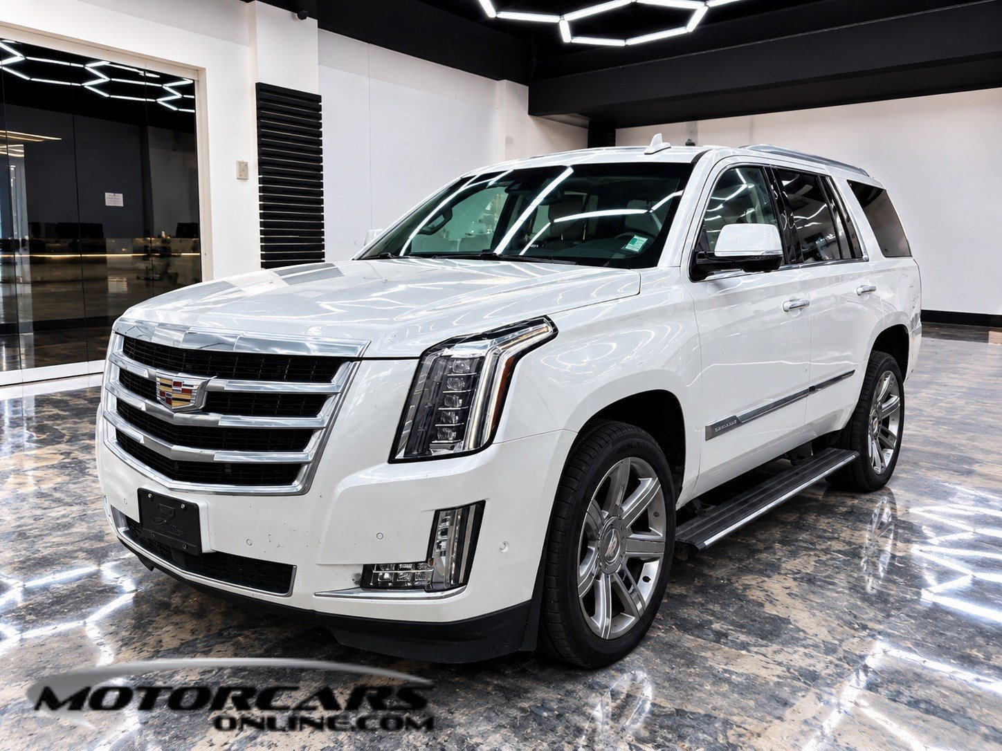 Used 2017 Cadillac Escalade Premium Luxury AWD/4WD image 1