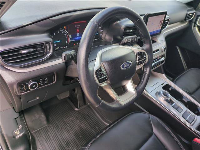 Used 2023 Ford Explorer XLT w/ Equipment Group 202A image 10