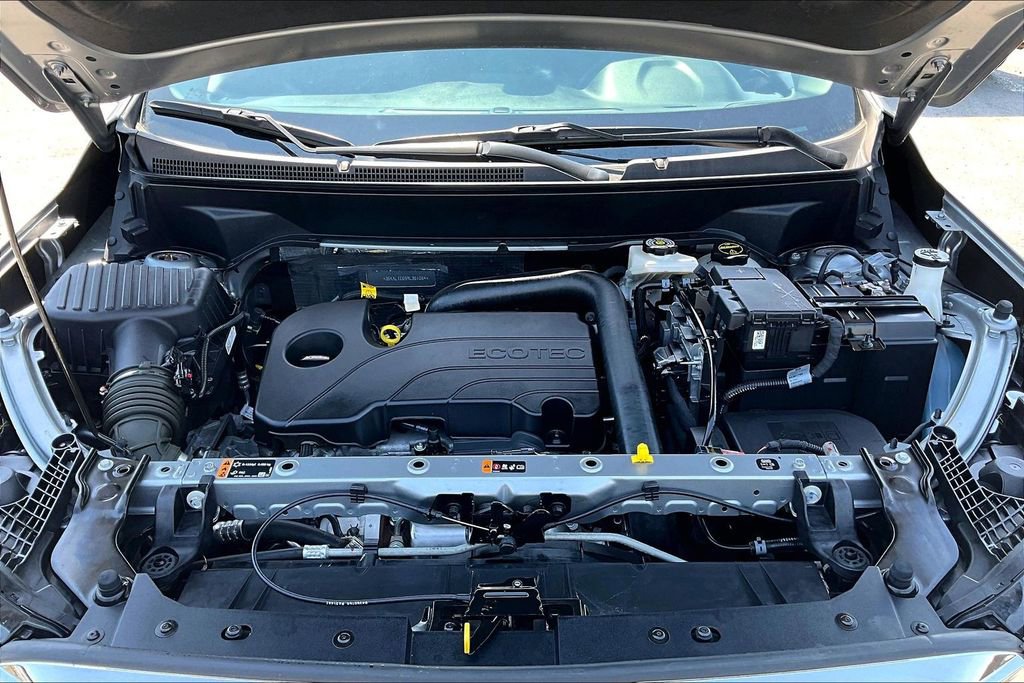 Used 2024 GMC Terrain SLE image 27