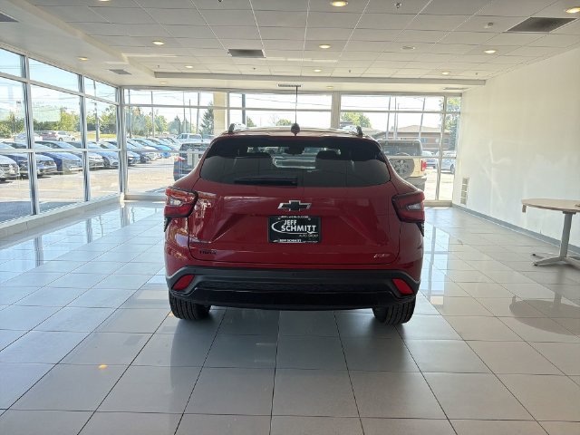 New 2026 Chevrolet Trax RS w/ Driver Confidence Package FWD image 9
