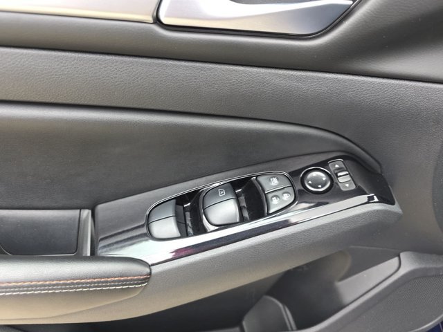 Used 2024 Nissan Altima 2.5 SR w/ SR Premium Package FWD image 27