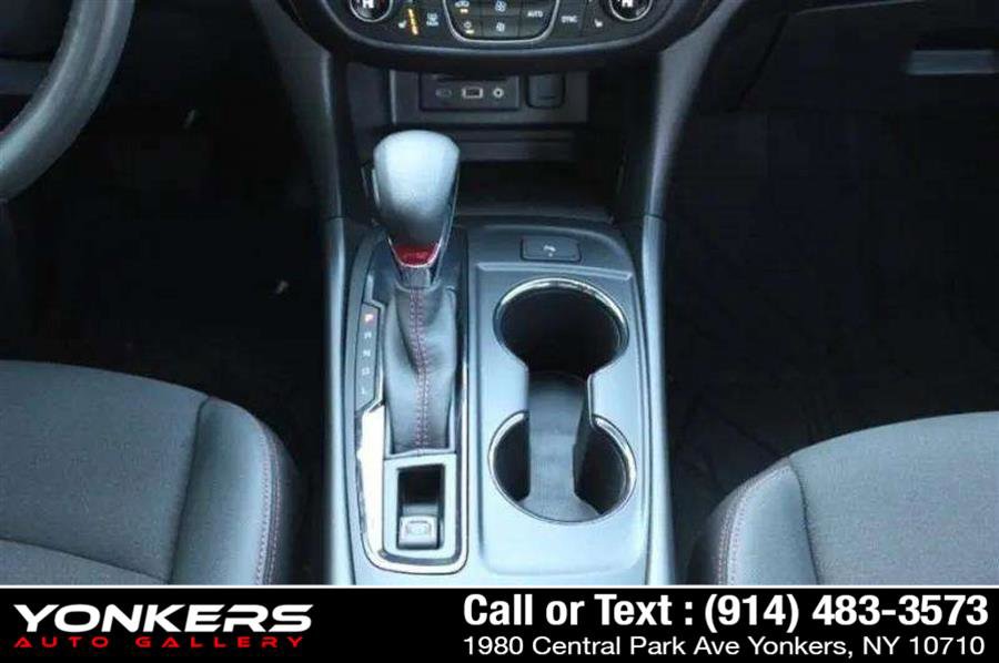 Used 2022 Chevrolet Equinox RS w/ Infotainment Package image 42