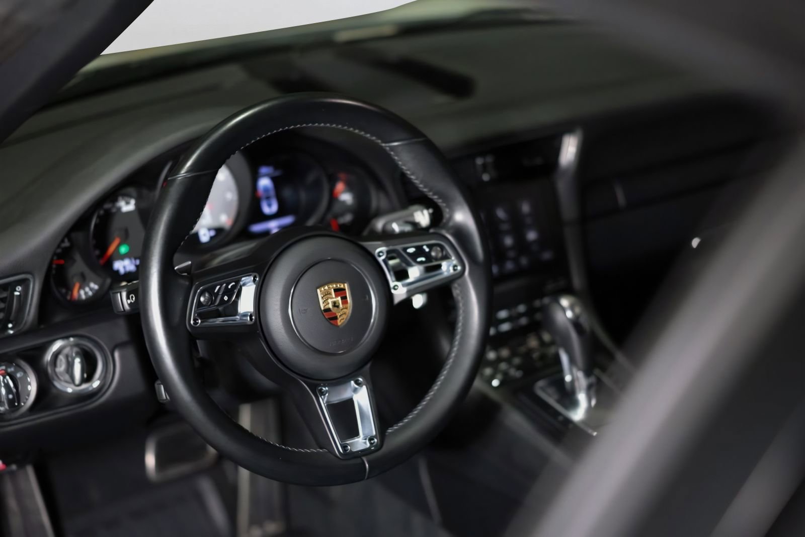 Used 2018 Porsche 911 Targa 4S image 26