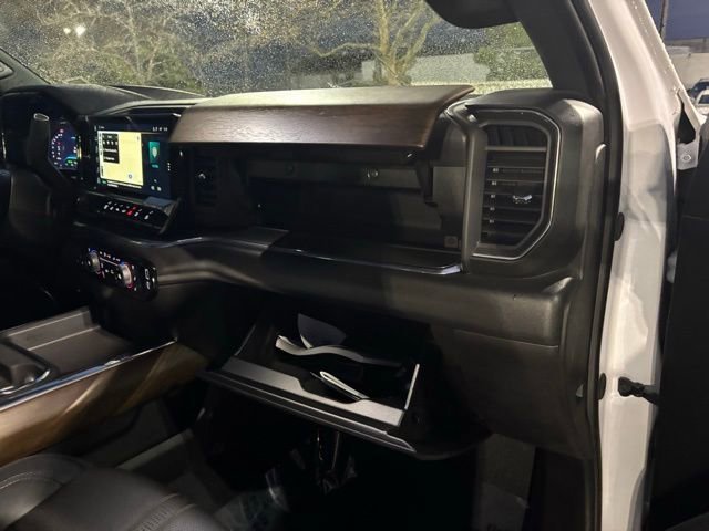 Used 2024 Chevrolet Silverado 3500 High Country w/ Technology Package image 34