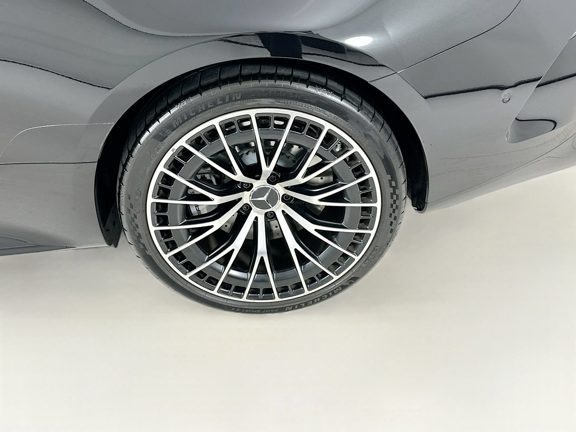 Used 2025 Mercedes-Benz CLE 53 AMG 4MATIC Cabriolet image 32