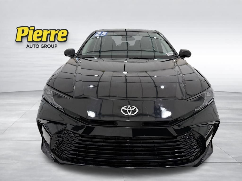 Used 2025 Toyota Camry LE FWD image 8