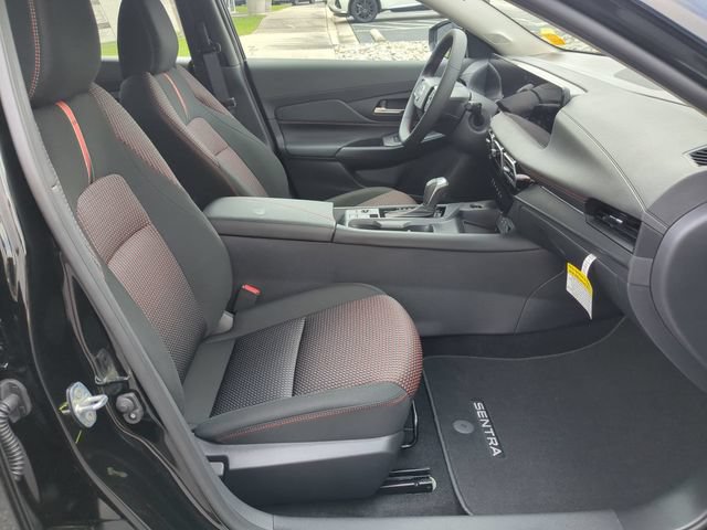 New 2026 Nissan Sentra SR w/ Floor Mat Package FWD image 31