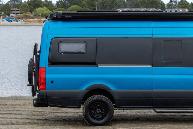 Used 2021 Mercedes-Benz Sprinter 2500 image 10