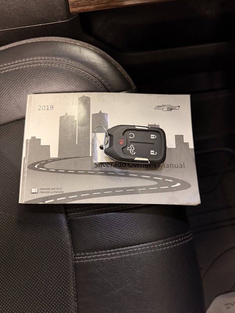 Certified 2019 Chevrolet Silverado 1500 High Country w/ Technology Package image 31