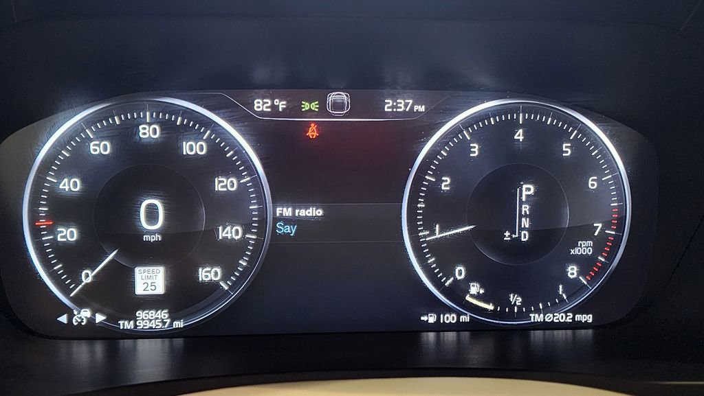 Used 2021 Volvo XC90 T5 Momentum w/ Climate Package AWD/4WD image 32