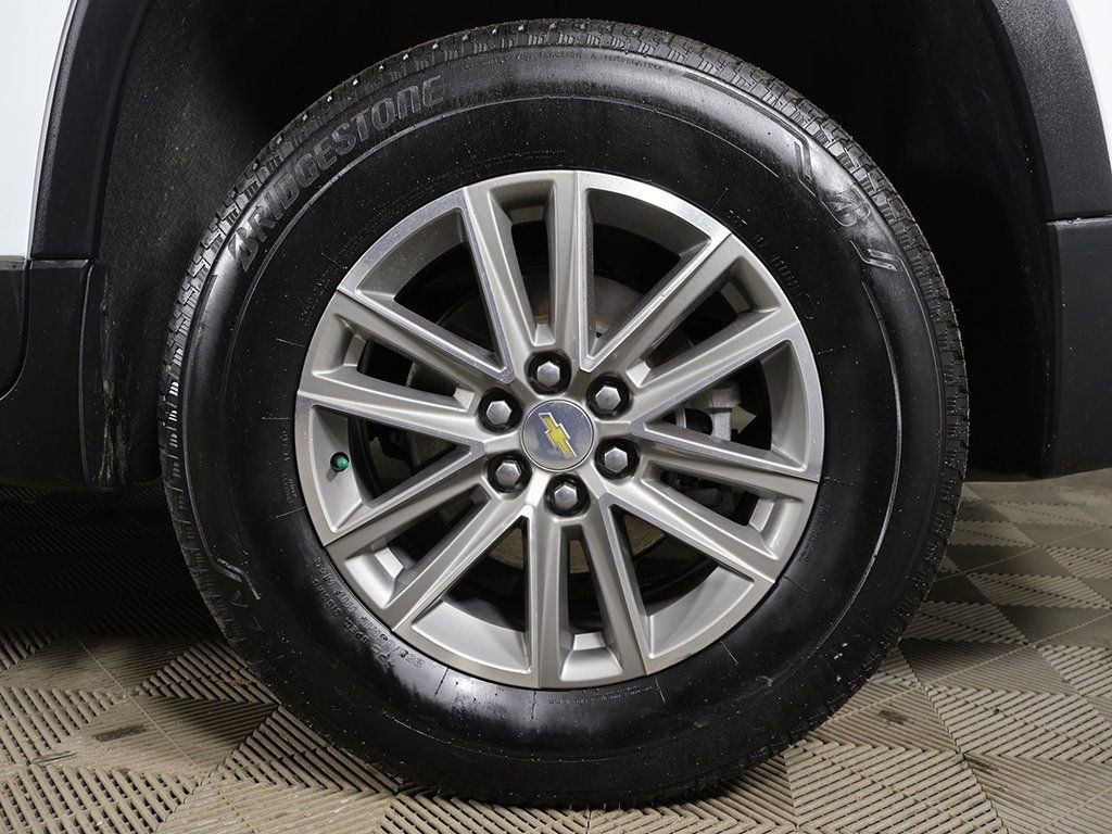 Used 2024 Chevrolet Traverse LT image 19