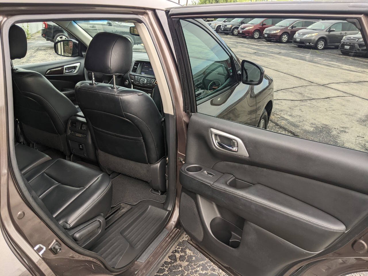 Used 2015 Nissan Pathfinder SL w/ SL Premium Package FWD image 15