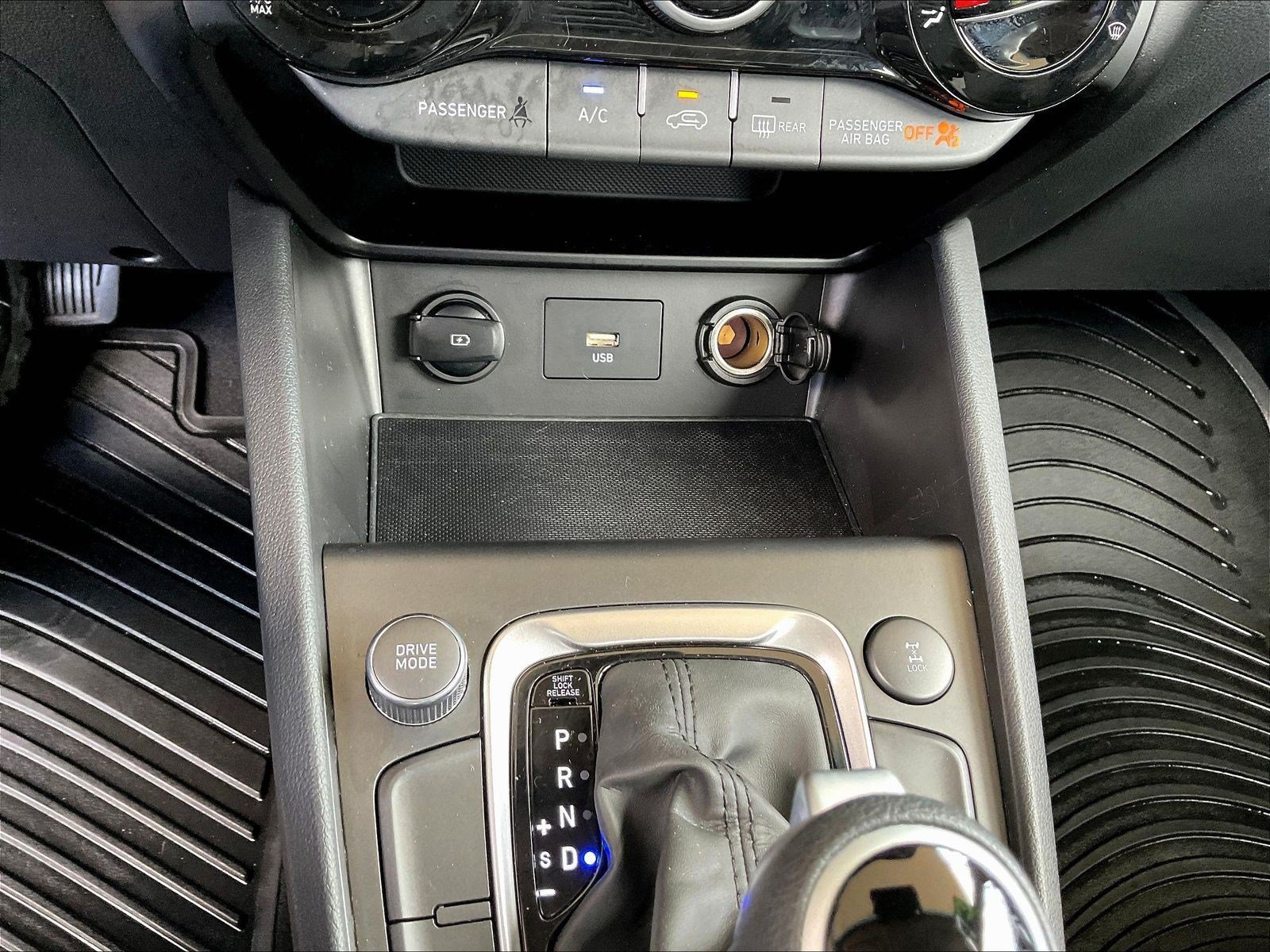 Used 2023 Hyundai Kona SE AWD/4WD image 15